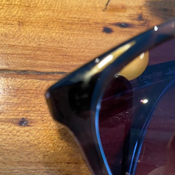 Calvin Klein Tortoise Shell Sunglasses - Picture 9 of 9